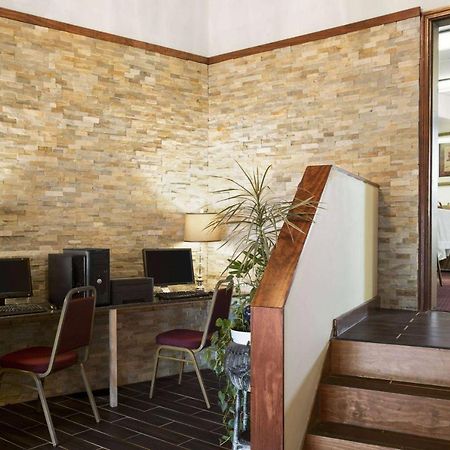 Ramadaby Wyndham Pittsburgh-New Stanton Hotell Eksteriør bilde