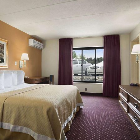 Ramadaby Wyndham Pittsburgh-New Stanton Hotell Eksteriør bilde