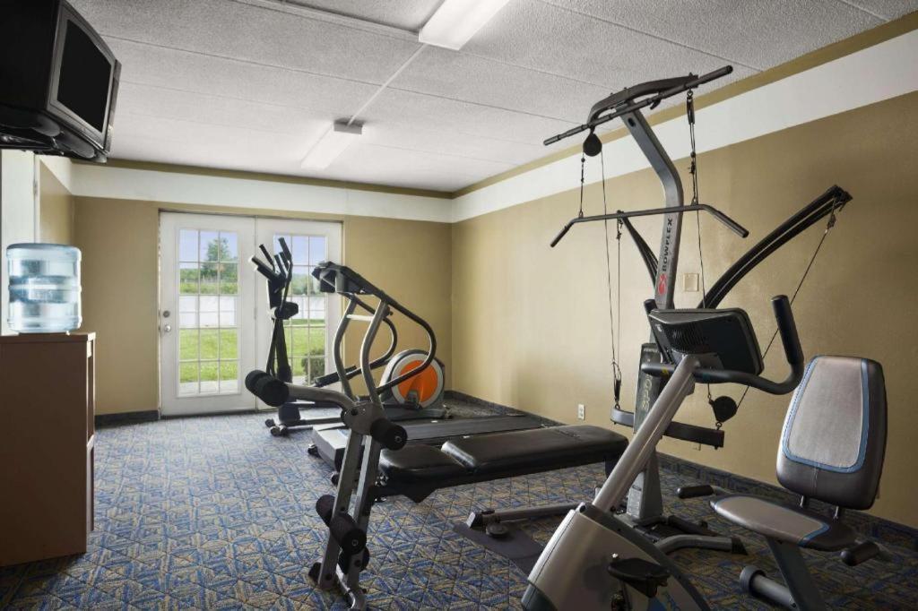 Ramadaby Wyndham Pittsburgh-New Stanton Hotell Eksteriør bilde