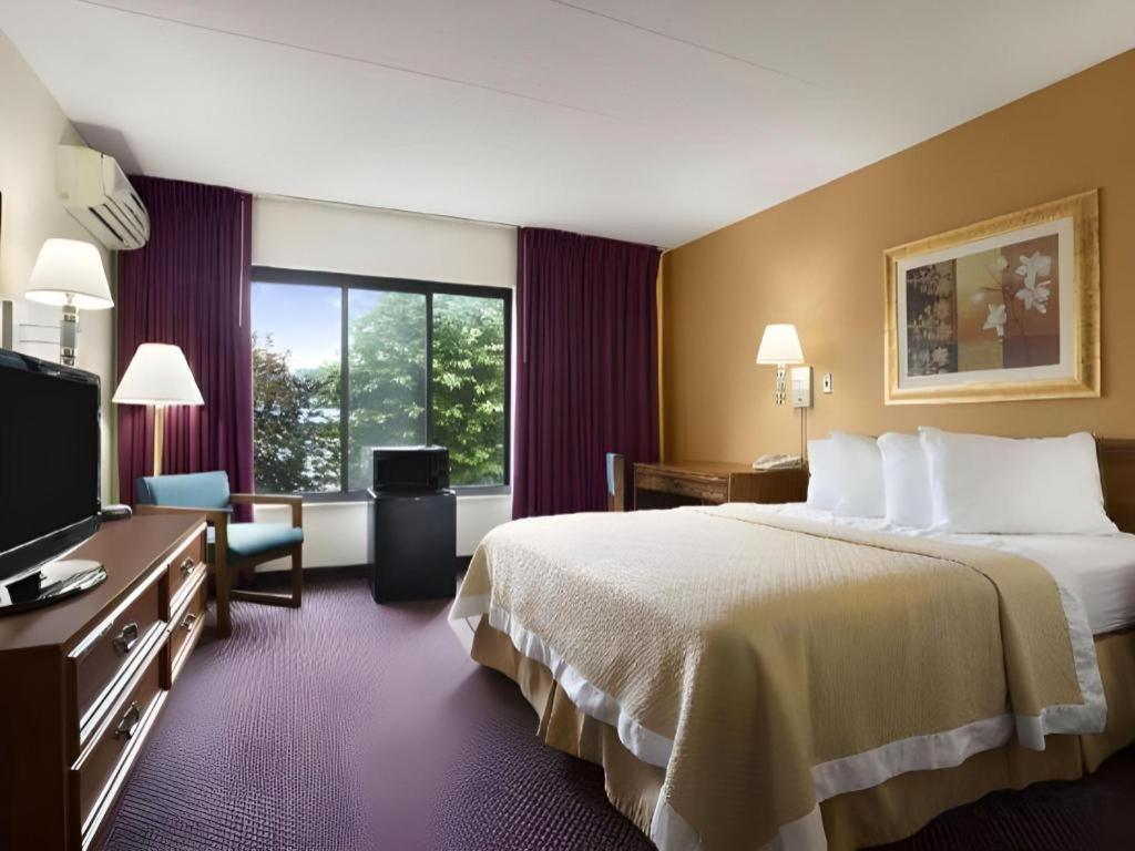 Ramadaby Wyndham Pittsburgh-New Stanton Hotell Eksteriør bilde